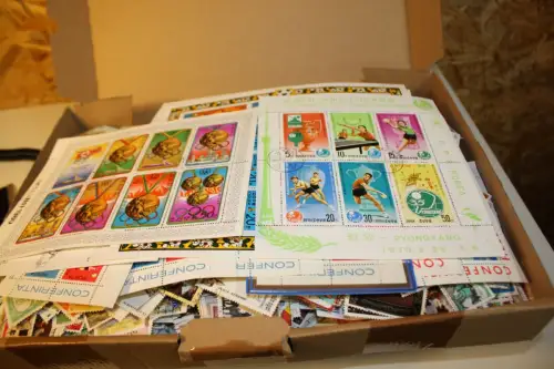 Alle Welt 1 kg lose Marken (33739)