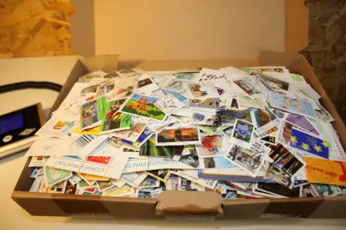 Alle Welt 1 kg lose Marken (33739)