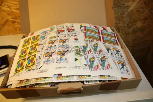 Alle Welt 1 kg lose Marken (33739)