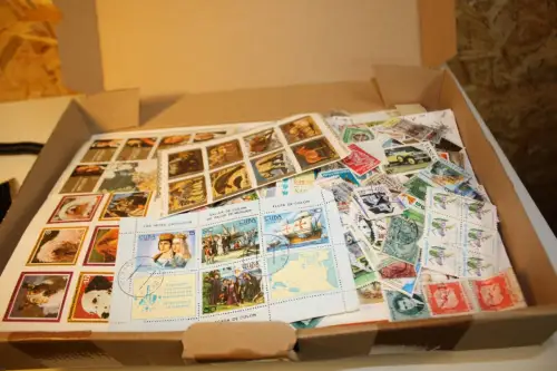 Alle Welt 1 kg lose Marken (33739)