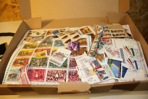 Alle Welt 1 kg lose Marken (33739)