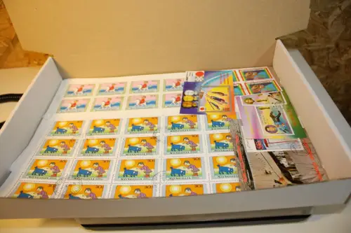 Alle Welt 1 kg lose Marken (33740)