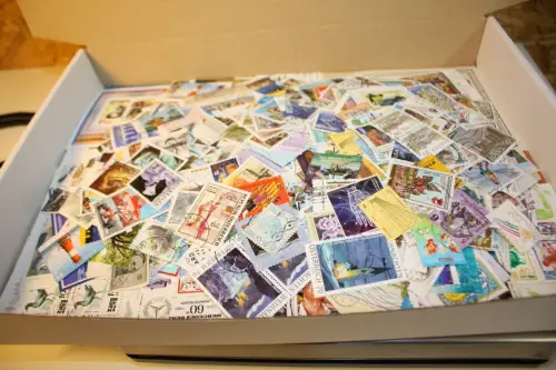 Alle Welt 1 kg lose Marken (33740)