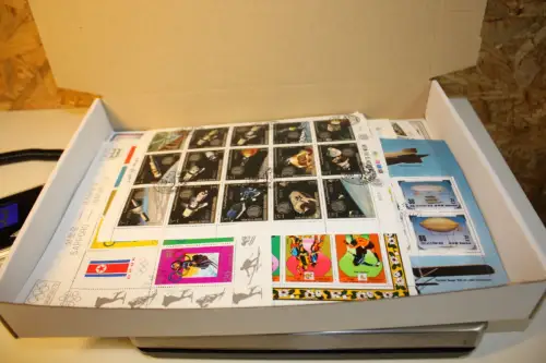 Alle Welt 1 kg lose Marken (33740)