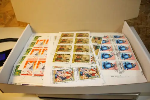 Alle Welt 1 kg lose Marken (33740)