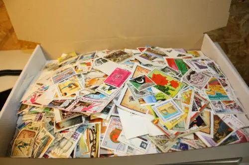 Alle Welt 1 kg lose Marken (33740)