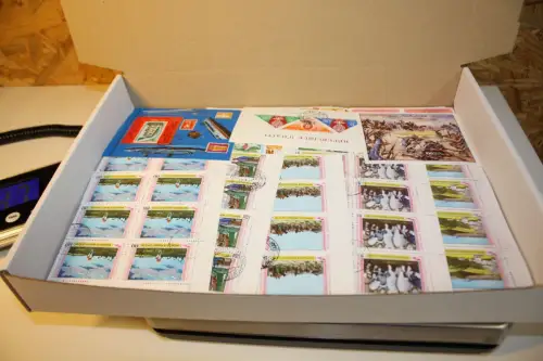 Alle Welt 1 kg lose Marken (33740)