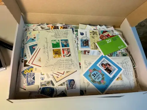 Alle Welt 1 kg lose Marken (33831)