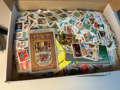 Alle Welt 1 kg lose Marken (33831)