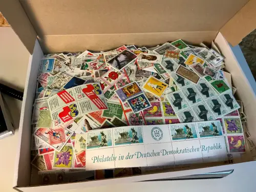 Alle Welt 1 kg lose Marken (33831)