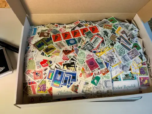 Alle Welt 1 kg lose Marken (33831)