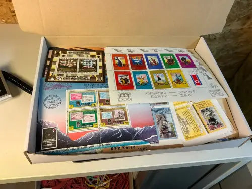 Alle Welt 1 kg lose Marken (33833)