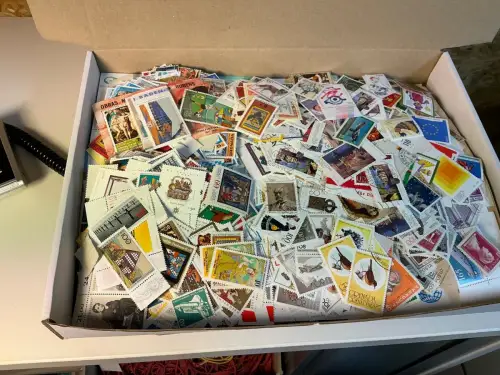 Alle Welt 1 kg lose Marken (33833)