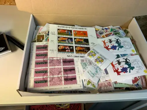 Alle Welt 1 kg lose Marken (33833)