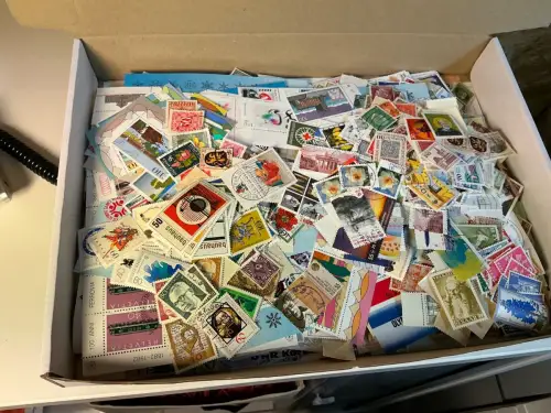 Alle Welt 1 kg lose Marken (33833)