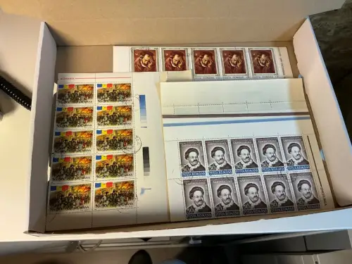 Alle Welt 1 kg lose Marken (33832)