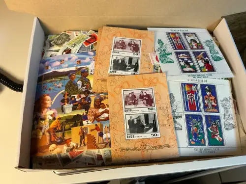 Alle Welt 1 kg lose Marken (33832)