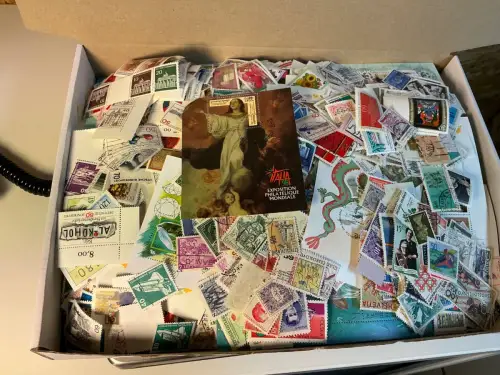 Alle Welt 1 kg lose Marken (33832)