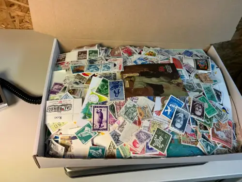 Alle Welt 1 kg lose Marken (33832)