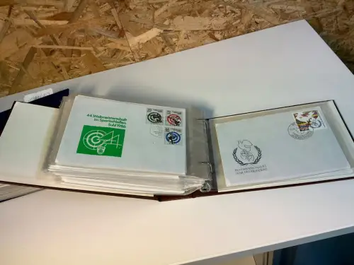 DDR FDC 1981-1986 in 2 Alben (33860)