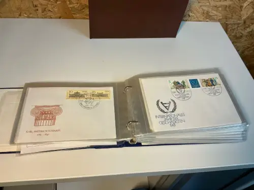 DDR FDC 1981-1986 in 2 Alben (33860)
