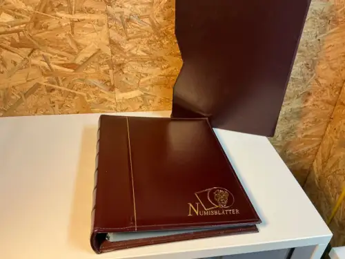 5 Dt. Post Numisblatt Alben mit 100 Hüllen + Schuber (33863)