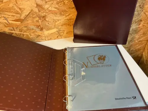 5 Dt. Post Numisblatt Alben mit 100 Hüllen + Schuber (33863)