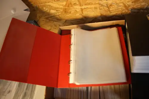 Karton mit Ersttagsblättern Bund inkl. 2 Alben + 5 Alben leer (mit Hüllen) (33895)