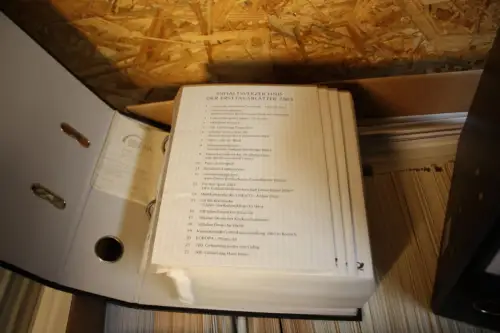 Karton mit Ersttagsblättern Bund inkl. 2 Alben + 5 Alben leer (mit Hüllen) (33895)