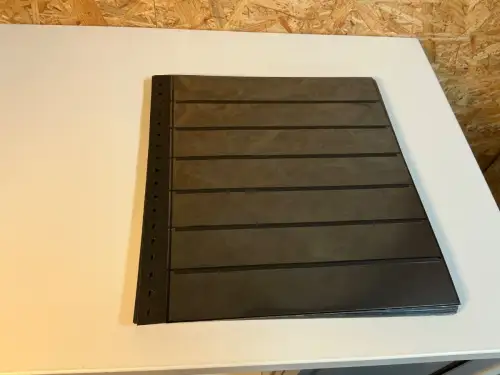 25 Stück Lindner Omnia 8er schwarz (34011)