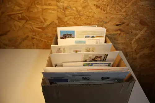 Bund Karton mit FDC Ende 80+90er Jahre (33667)