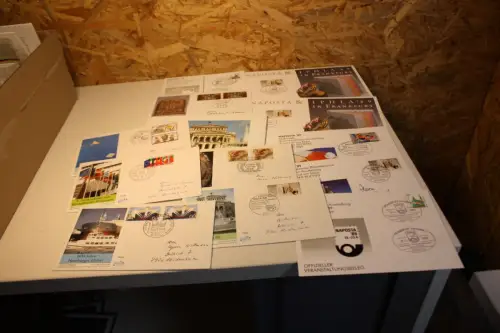 Bund Karton mit FDC Ende 80+90er Jahre (33667)