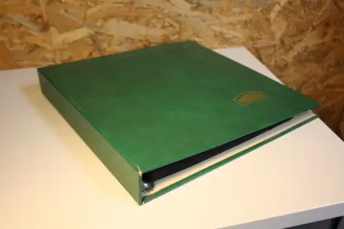 Mauritius Binder mit 15 schwarzen Blättern 4 Streifen (33627)