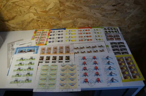 Bund 10er Bogen Jahrgang 2010 komplett mit Esst (28697)