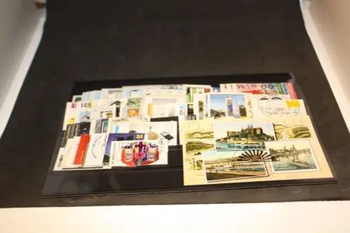 Bund Jahrgang 2011 gestempelt komplett inkl. Selbstklebende (32823)