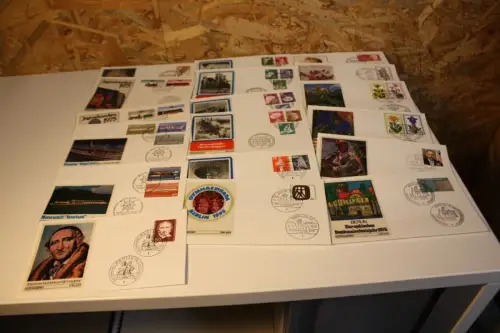 Berlin Jahrgang 1975 FDC komplett (33769)