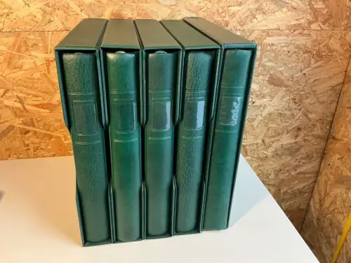 5 Lindner Binder grün mit Schuber leer (34355)