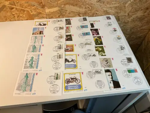 Berlin Jahrgang 1983 FDC komplett (34441)