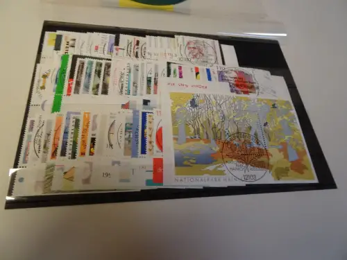 Bund Jahrgang 2000 gestempelt komplett ohne Selbstklebende (26489)