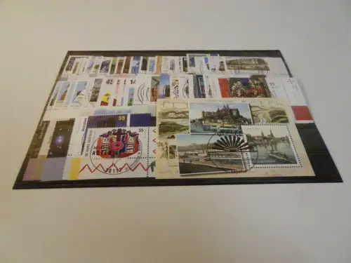 Bund Jahrgang 2011 komplett ohne selbstklebende gestempelt (24287)