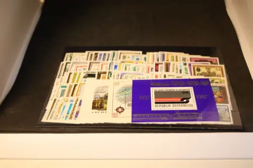 Österreich 1985-89 komplett postfrisch (33148)