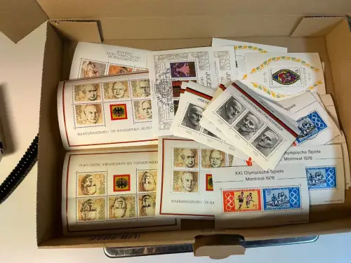 Alle Welt 1 kg lose Marken (34727)