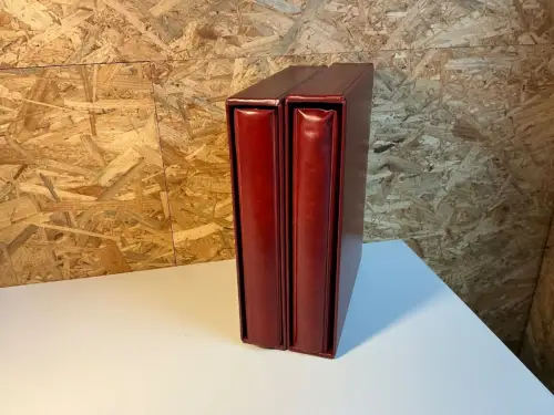 2 Safe Variant Alben in rot mit Hüllen für ETB (34731)