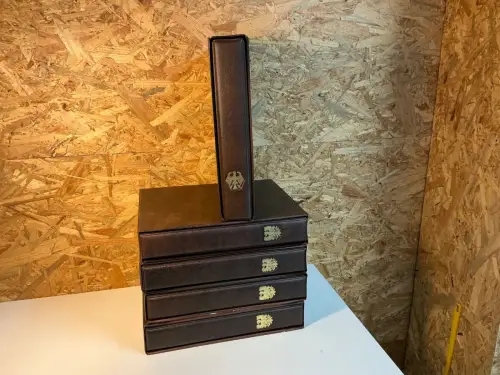 5 Philswiss Alben braun mit ca 150 1er Hüllen (34814)