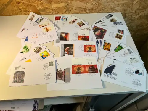 Bund Jahrgang 2004 FDC mit Selbstklebenden komplett (34852)