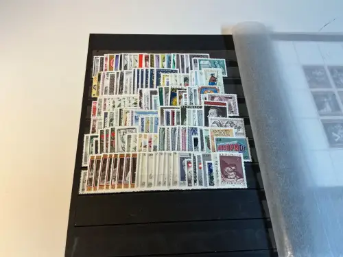 Österreich 1965-69 komplett postfrisch (34877H)