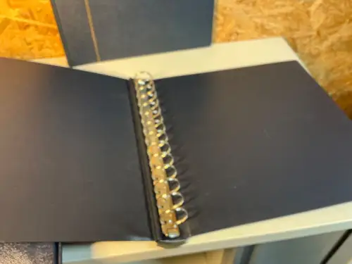 4 Safe Ringbinder mit Mängeln (34919)