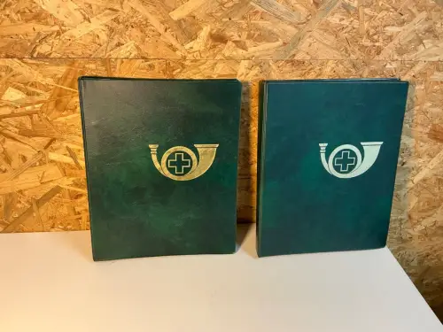 2 Schweiz Philswiss Alben grün mit 60 glasklaren Hüllen (34946)