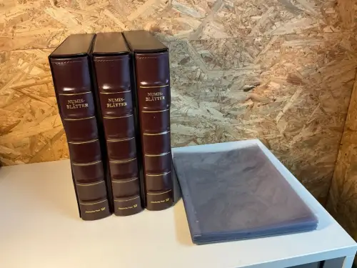 3 Dt. Post Numisblatt Alben mit 60 Hüllen + Schuber (34972)