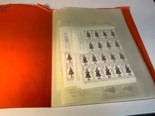 Spanien Trachten 53 Werte ja 20er Bogenteil postfrisch (35011)